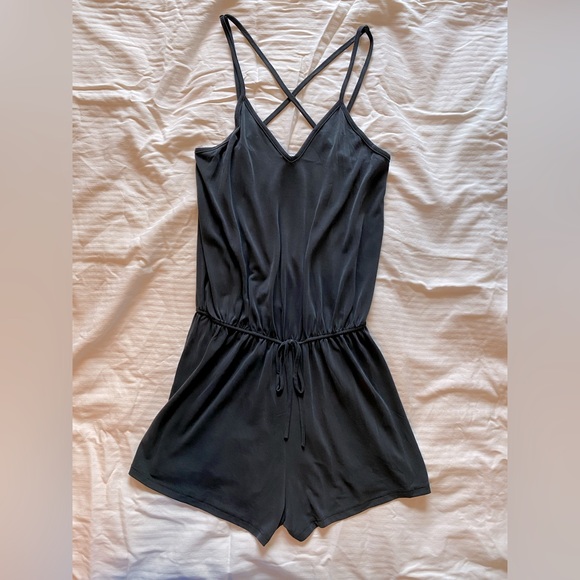 Women’s Size Small Black Black Spaghetti Strap Summer Romper - Picture 3 of 6